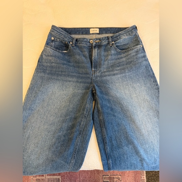 Everlane Loose Curve Jean - Picture 4 of 6